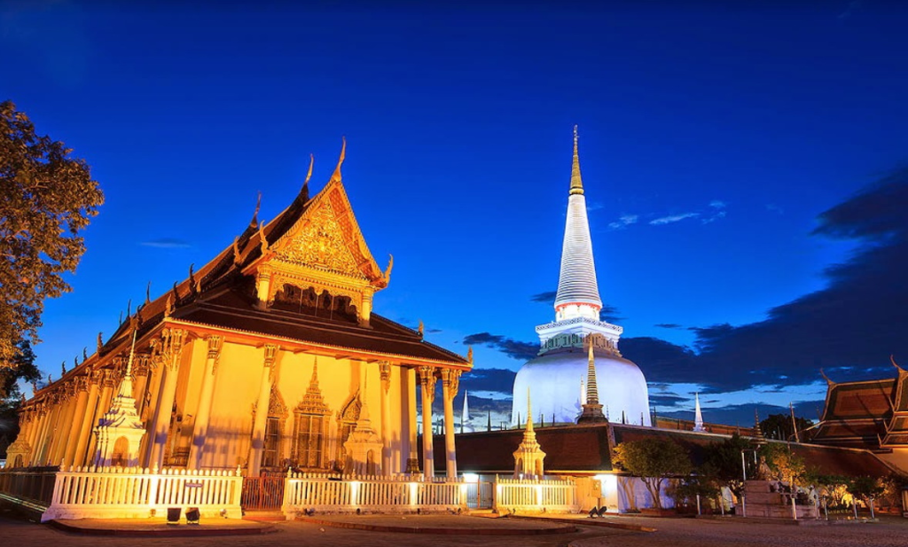  วัดพระมหาธาตุวรมหาวิหาร นครศรีธรรมราช